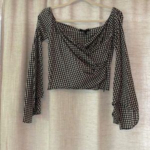 FOREVER 21 Gingham Crop Top 🤍🖤